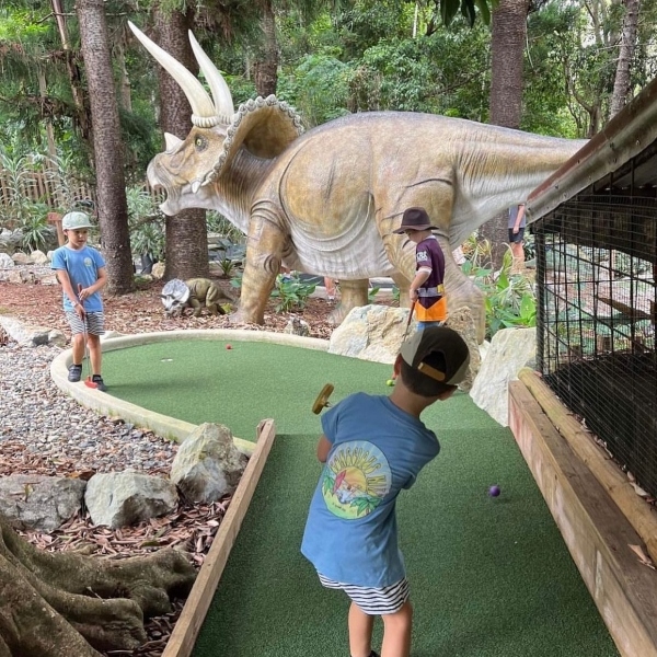 Adventure: Putt with Dinos at Capricorn Dinosaur Park